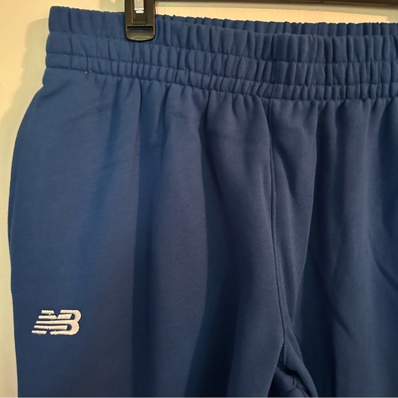 NWT Men’s New Balance Sweatpants- Relaxed fit sizes Large - Picture 8 of 14
